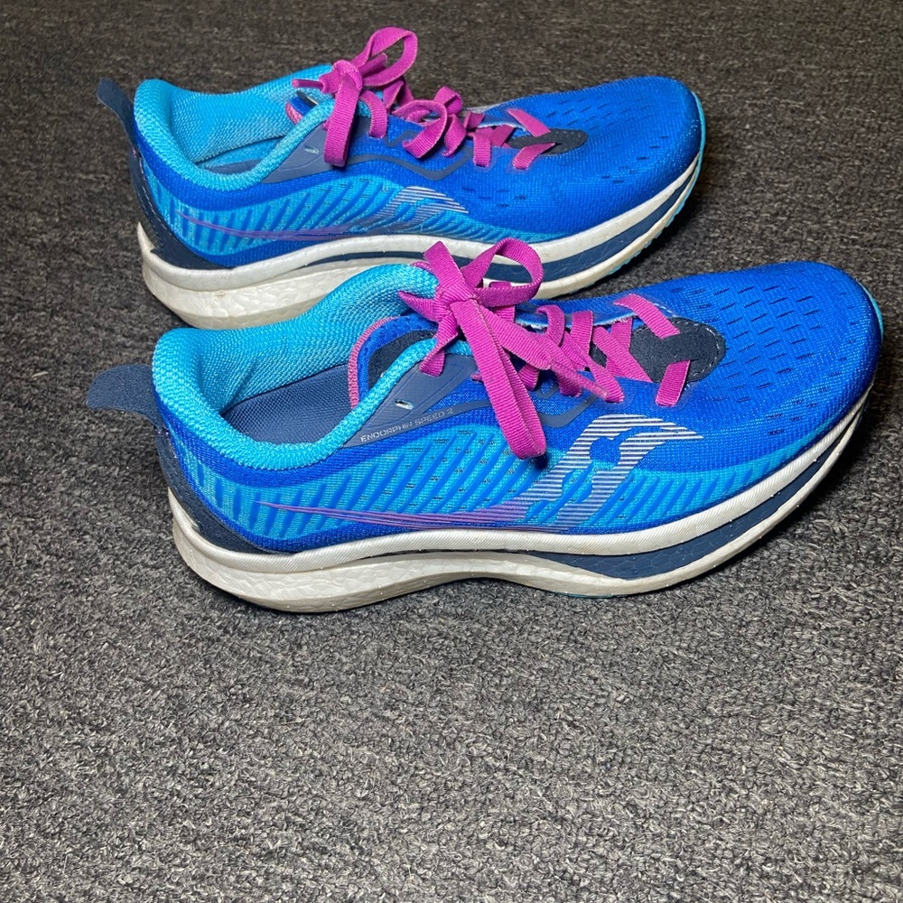 saucony women’s size 7